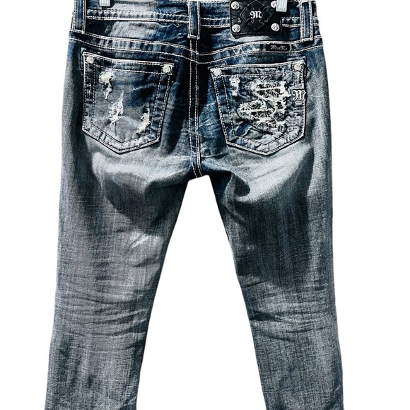 Miss Me Y2K Rhinestone Embroidered Bling Cuffed Capri Pants Size 28 Denim Jeans - Picture 6 of 8